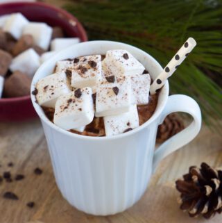 Hjemmelavet varm julekakao - en skøn opskrift på varm chokolade