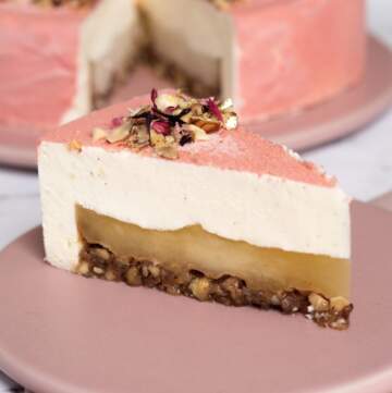 Æble cheesecake med hasselnødder og nougat