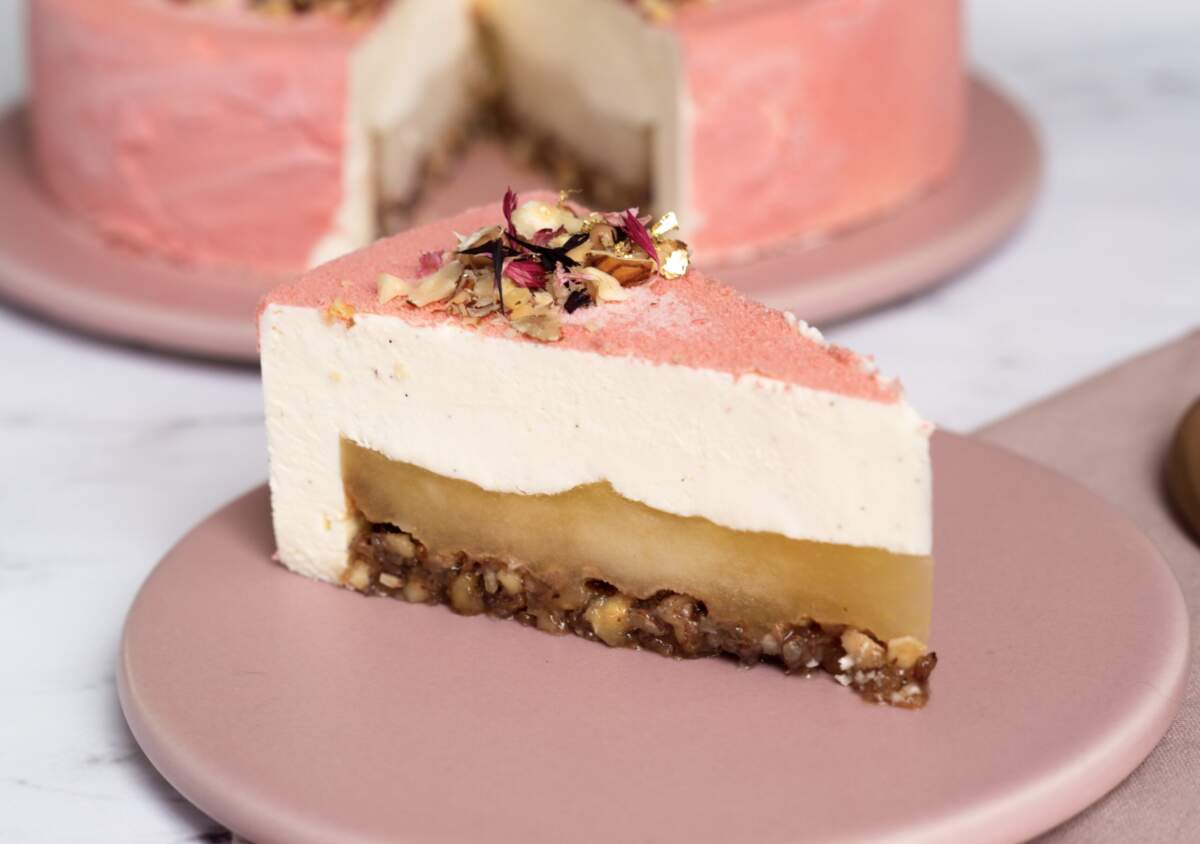 Æble cheesecake med hasselnødder og nougat