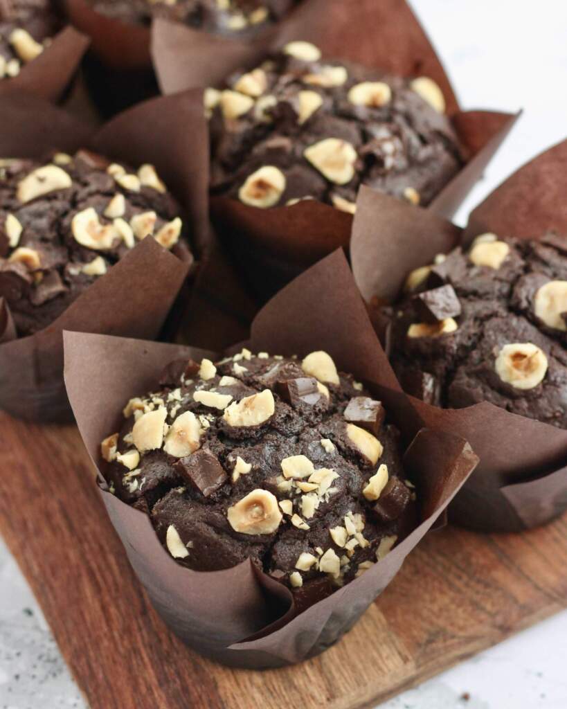 Nutella muffins - svampede chokolade muffins med nutella